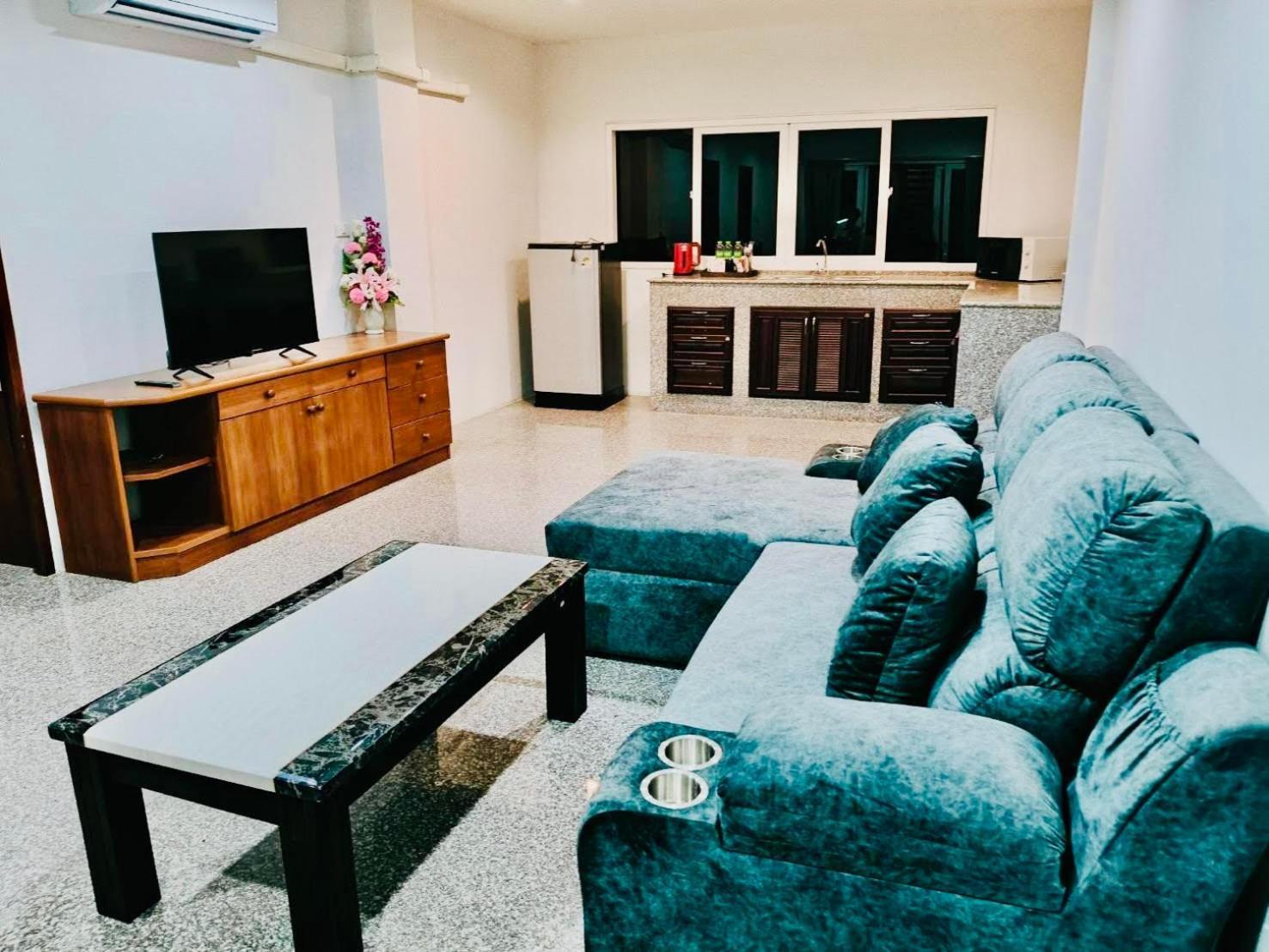 אפרטהוטל Phuket Siray House מראה חיצוני תמונה